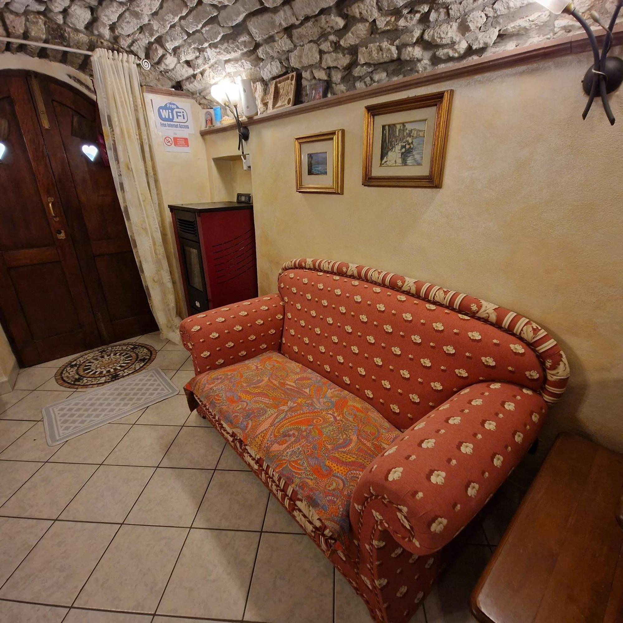 Casa Muruidda Di Mario Stara 博萨 外观 照片